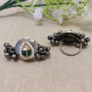 "Driya" Silver Look Alike Kundan Studded Ring "Driya" Silver Look Alike Kundan Studded Ring