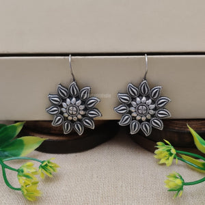 "Aura" Silver Look Alike Oxidised Dangler "Aura" Silver Look Alike Oxidised Dangler