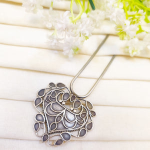“Zarna” Silver Look Alike Oxidised Hair Pin “Zarna” Silver Look Alike Oxidised Hair Pin