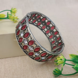 “Yashika” Silver Look Alike Oxidised Kada “Yashika” Silver Look Alike Oxidised Kada