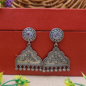 "Wynna" Silver Look Alike Oxidized Earring "Wynna" Silver Look Alike Oxidized Earring