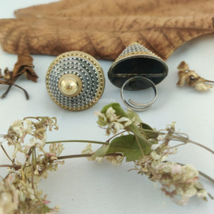 “Ava Vintage” Silver Look Alike Dual Tone Ring “Ava Vintage” Silver Look Alike Dual Tone Ring