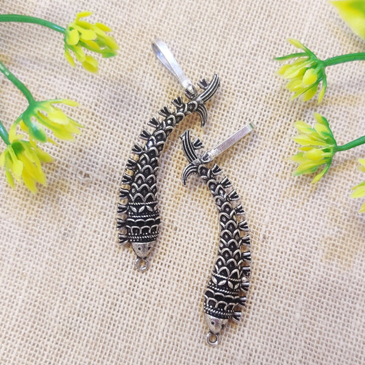 Fish earcuff