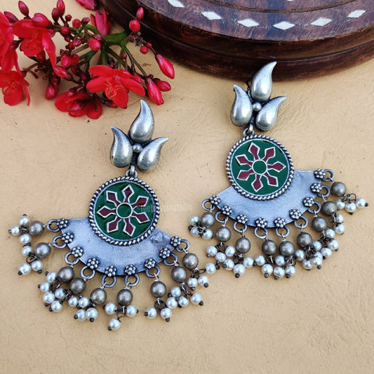 "Alaoina” Silver Look Alike Oxidised Earring