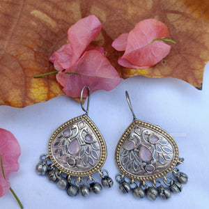 “Khanak” Silver Look Alike Oxidised Dangler “Khanak” Silver Look Alike Oxidised Dangler