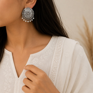 Circ Oxidised Pearl Earrings Circ Oxidised Pearl Earrings