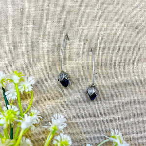"Ivy" Silver Look Alike Stone Earing "Ivy" Silver Look Alike Stone Earing
