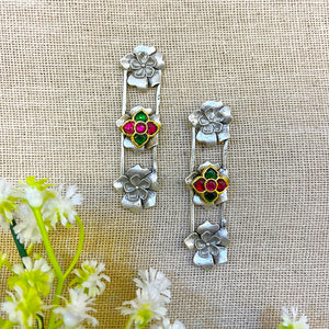 oxidized silver-look alike earrings with floral oxidized silver-look alike earrings with floral