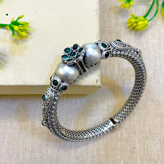 "Vanit" Silver Look Alike Stone Kada
