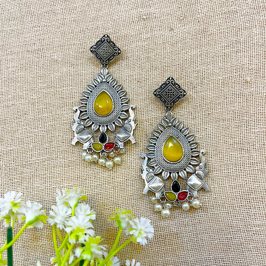 “Fleshy” Silver Look Alike Oxidised Earring