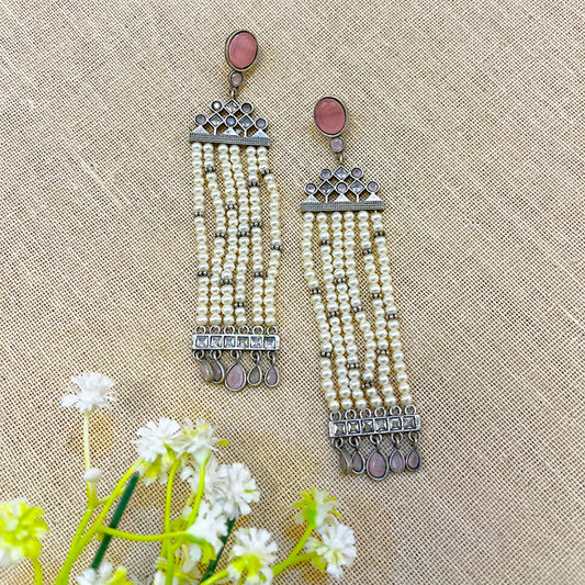 “Anneri” Silver Look Alike Oxidised Earring