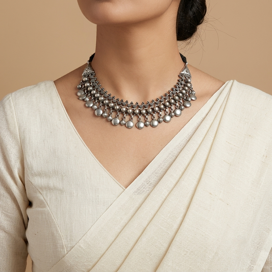 "Wina" Silver Look Alike Oxidized Choker