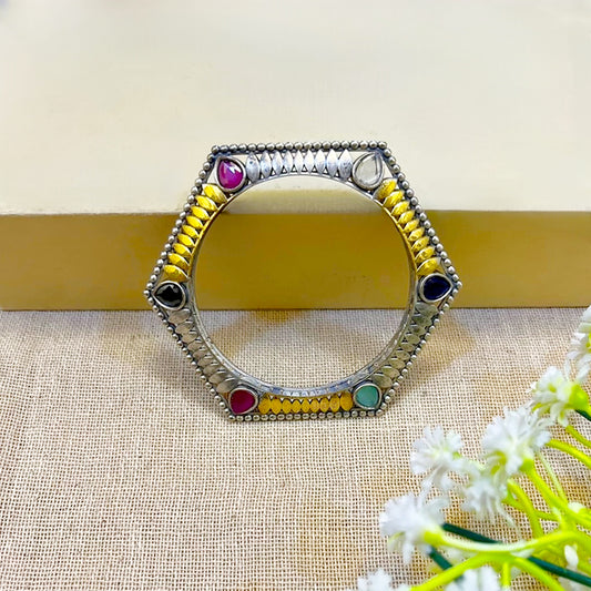 “kyara” Silver Look Alike Oxidised Kada