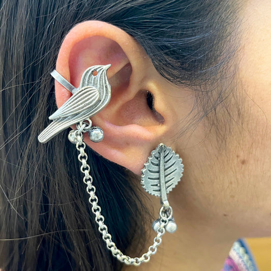 Bird earcuff with chain
