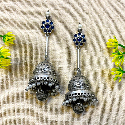 "Pretty" Silver Look Alike Earring