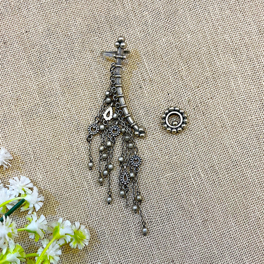 "Cuffiere" Silver Look Alike Earcuff