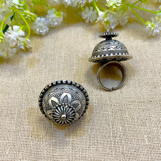 "Gallops" Silver Look Alike Oxidized Rings