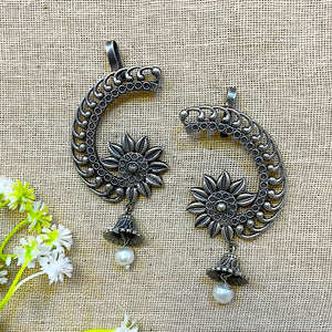 Pearl Drop Oxidised Earcuff Pearl Drop Oxidised Earcuff