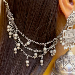 "Twirl" Silver Look Alike Oxidized EarChain "Twirl" Silver Look Alike Oxidized EarChain