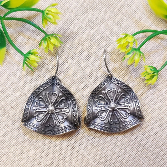 "Tisata" Silver Look Alike Dangler