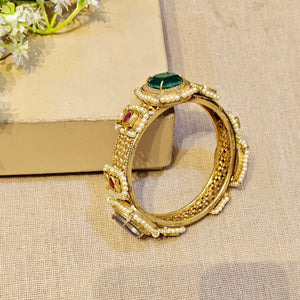 Golden Kundan Kada Golden Kundan Kada