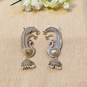 Peacock dual tone earcuff Peacock dual tone earcuff