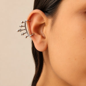 "Muse"Silver Look Alike Oxidized Earcuff "Muse"Silver Look Alike Oxidized Earcuff