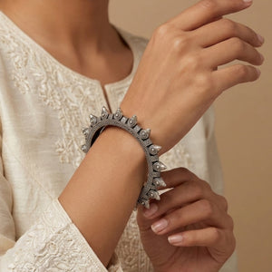 "Elegant" Silver Look Alike Oxidised Kada "Elegant" Silver Look Alike Oxidised Kada