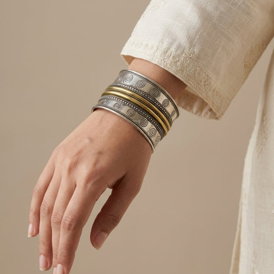 "Suniti" Silver Look Alike Oxidized Handcuff for Navratri