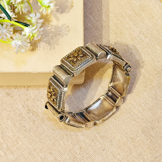 "Satt" Silver Look Alike Dual Tone Kada