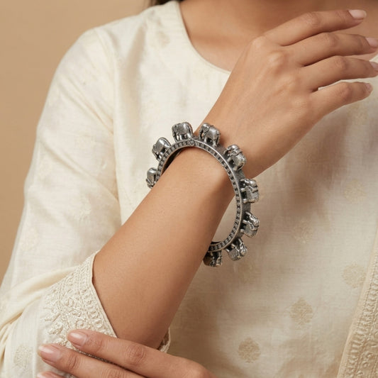 "Gajini"Silver Look Alike Oxidized Kada