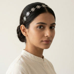 Farnez Silver Look Alike Hairband Farnez Silver Look Alike Hairband