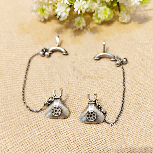 "telly phone"Silver Look Alike Oxidized Earcuff