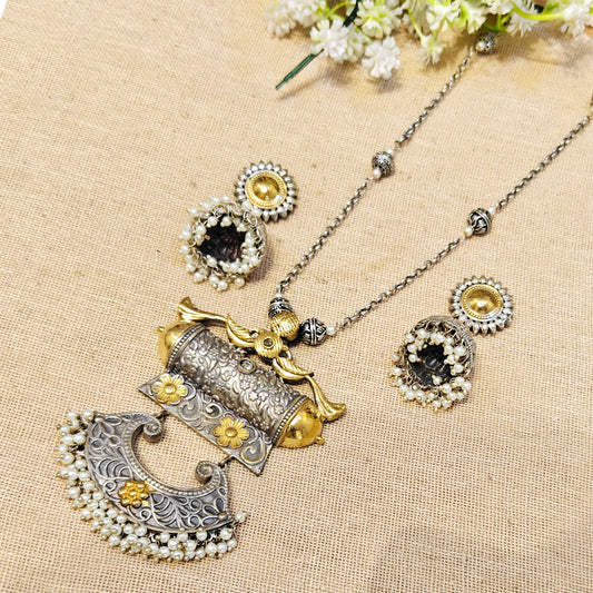 "Evora"Silver Look Alike Dual Tone Necklace