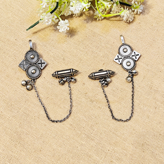 "Evara"Silver Look Alike Oxidized Earcuff