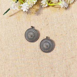 "Zoya"Silver Look Alike Earcuff "Zoya"Silver Look Alike Earcuff