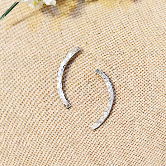 "Zoya"Silver Look Alike Oxidized Earcuff