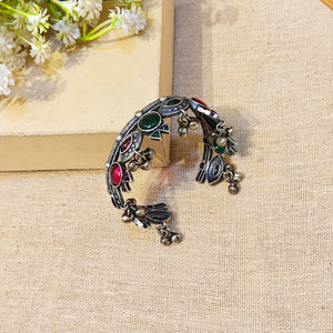 "Cove"Silver Look Alike Stone Kada "Cove"Silver Look Alike Stone Kada