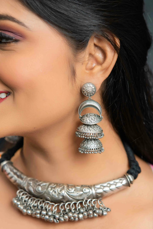 “Osin” Silver Look Alike Earring