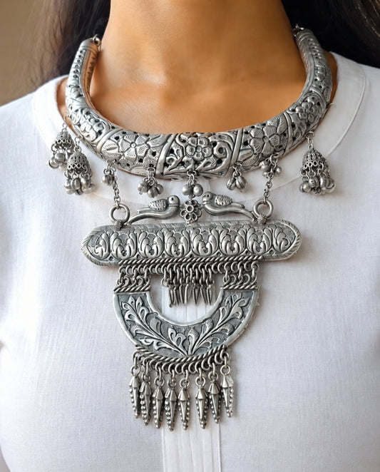 "Zohar"Silver Look Alike Oxidized Necklace