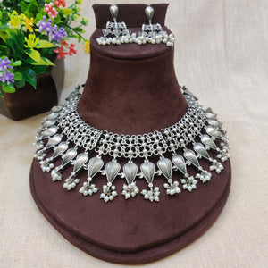 silver-look alike choker for navratri silver-look alike choker for navratri