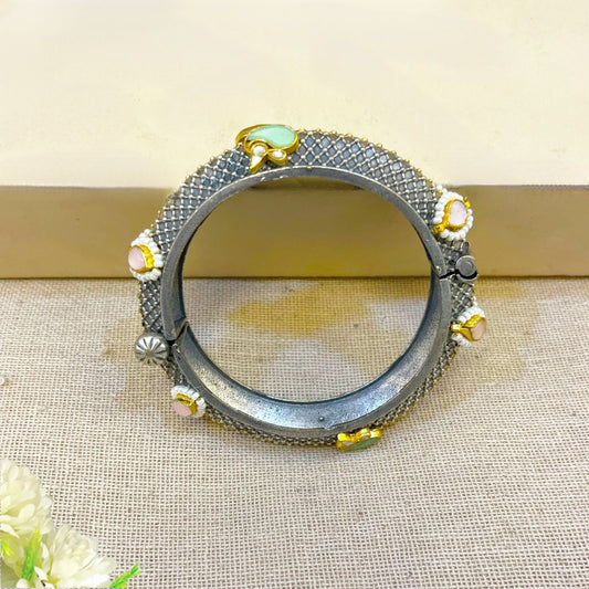 "Mishi" Silver Look Alike Kundan Kada