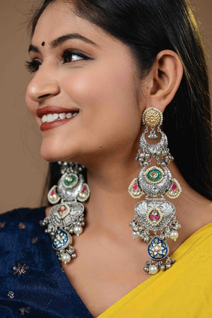 Layered statment long earring Layered statment long earring