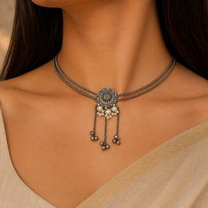 "Paro" Silver Look Alike Oxidized Necklace "Paro" Silver Look Alike Oxidized Necklace