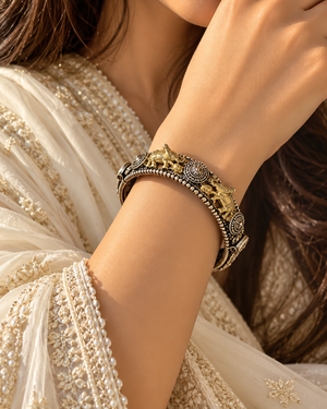 "Elle"Silver Look Alike Dual Tone Kada "Elle"Silver Look Alike Dual Tone Kada