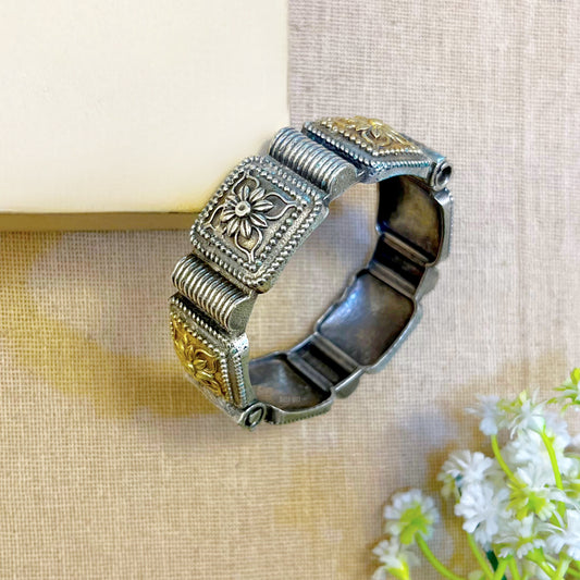 "Satt" Silver Look Alike Dual Tone Kada