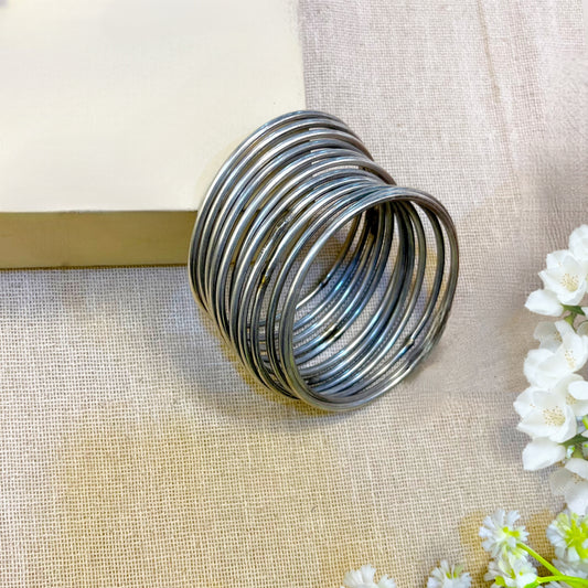 "Zeenat" Silver Look Alike Oxidized Bangles