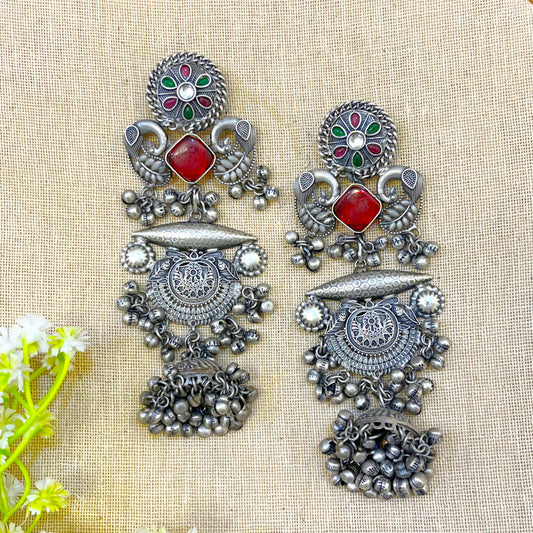 "Adamant" Silver Look Alike Oxidized Earring