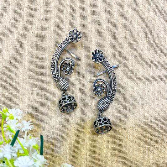 "Mystra" Silver Look Alike Oxidized Earcuff