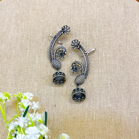 "Mystra" Silver Look Alike Oxidized Earcuff